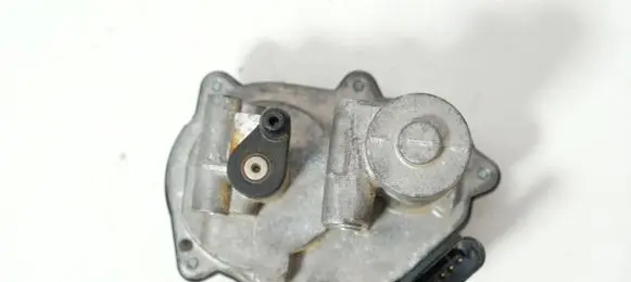 Audi A4 S4 B8 8K Intake manifold valve actuator/motor A2C92454100 03L129086V