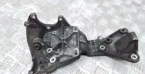 Volvo V70 Generator/alternator bracket 30731516