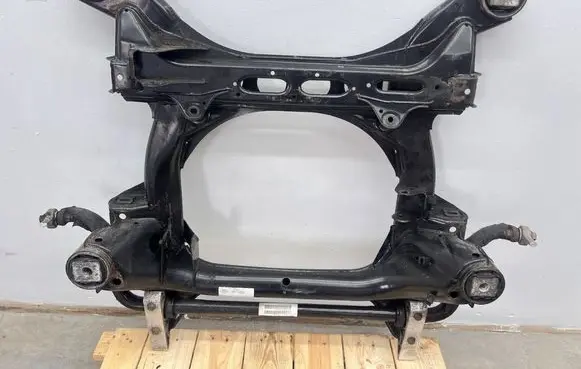 Audi Q7 4L Front subframe 