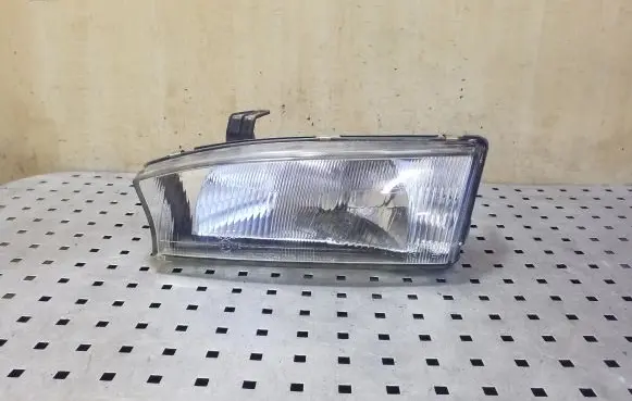Subaru Legacy Headlight/headlamp 10020580