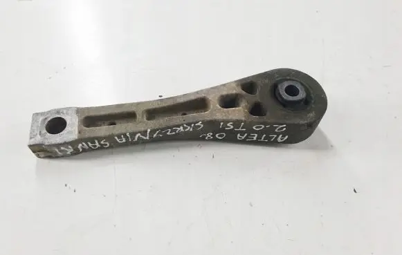 Seat Altea XL Gearbox mounting bracket