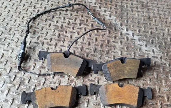 BMW 2 F22 F23 Brake pads (front) 6858907