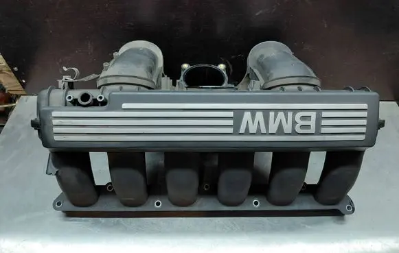 BMW 6 E63 E64 Intake manifold 7520367 752036710
