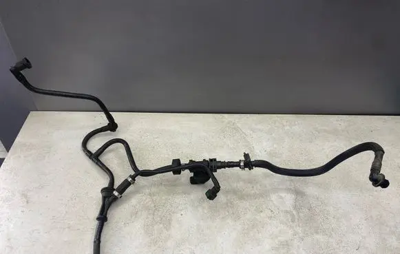 Volvo V70 Vacuum line/pipe/hose 6G912420ACH 6G911420ARG
