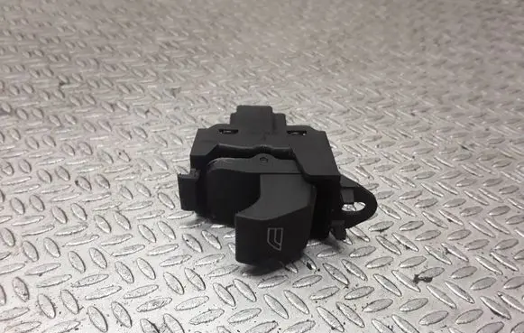 Volvo V70 Electric window control switch 30773273