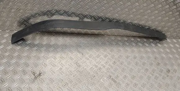 Toyota Corolla Verso E121 Front bumper lip 7685113080 7608413010