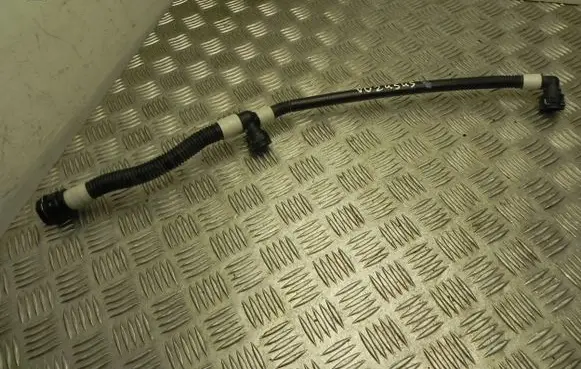 Tesla Model Y Engine coolant pipe/hose 107757600F