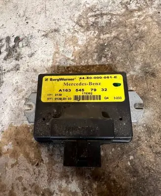 Mercedes-Benz ML W163 Transfer box differential control unit A1635457932 175382 4450000051E