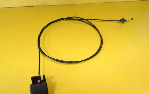 Mazda 6 Engine bonnet/hood lock release cable 
