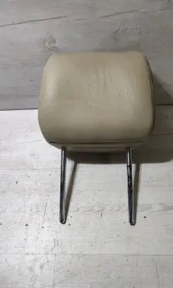 Nissan Murano Z51 Front seat headrest 