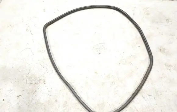 Mercedes-Benz A W169 Rubber seal front door window/glass 1696920076 A1696920076