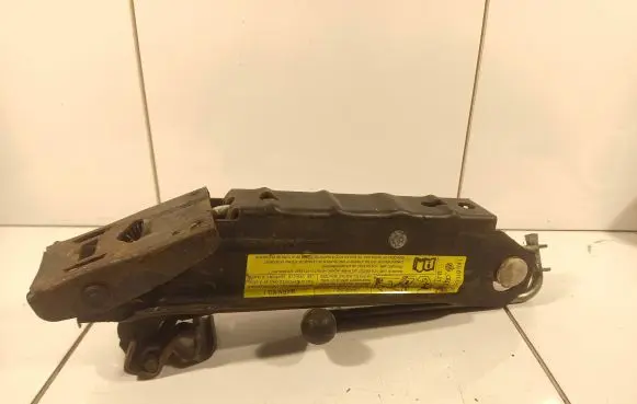 Audi A3 S3 8P Lift Jack 1K0011031J