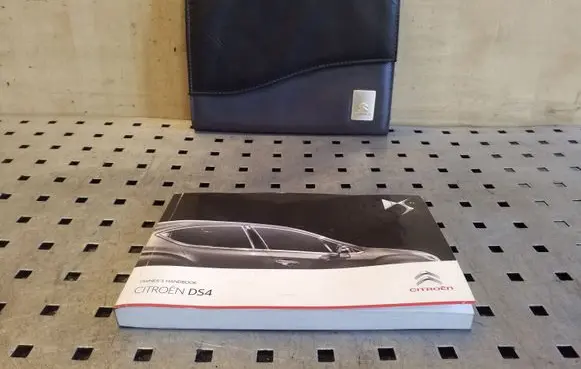 Citroen DS4 User manual 