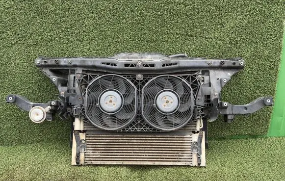 Mercedes-Benz Vito Viano W639 Coolant radiator 6395001900 A6395001900