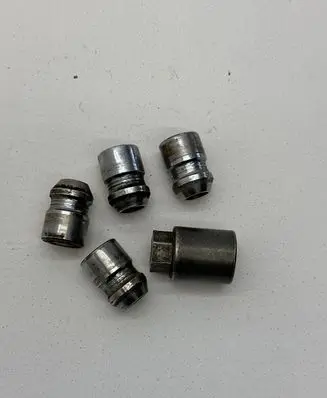 Subaru XV I Anti-theft wheel nuts and lock 
