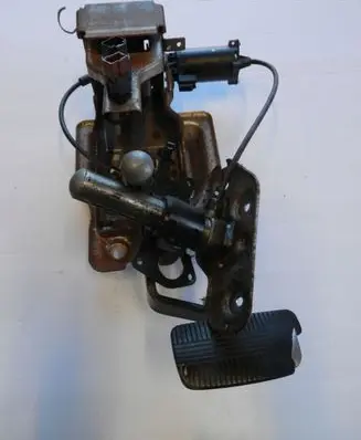 Nissan Murano Z50 Brake pedal bracket assembly Z50PH