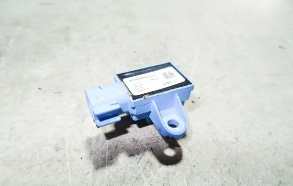 Volvo C30 Airbag deployment crash/impact sensor 30798511