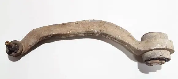 Volkswagen PASSAT B5 Front lower control arm/wishbone 4d0407695j