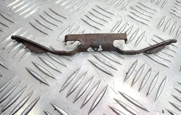 BMW 3 E46 Front brake pad spring 