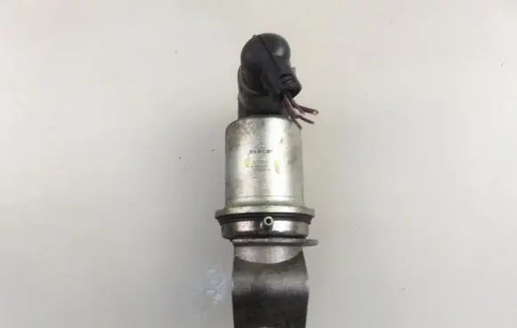 Volkswagen Bora EGR valve 2035230
