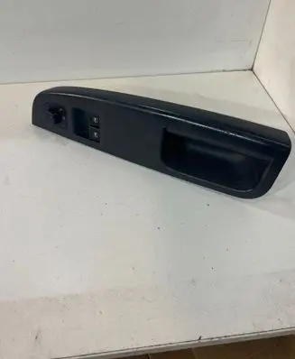 Volkswagen Golf V Electric window control switch 1K3868049A