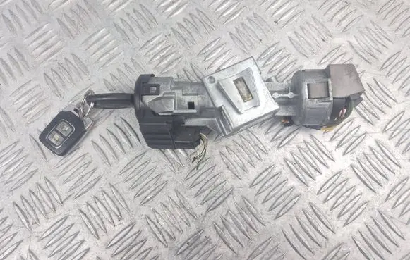 Ford Focus Ignition lock 3M513F880AC