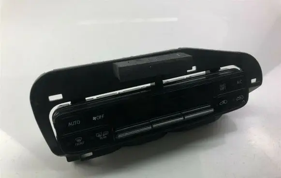 Toyota Auris E180 Climate control unit 5590002060 S741