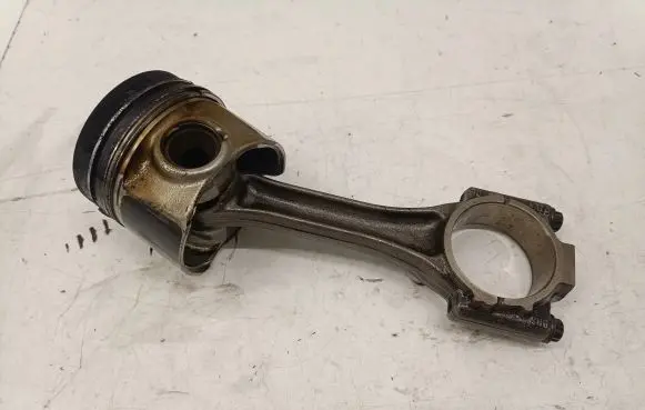 Audi A3 S3 8V Piston with connecting rod