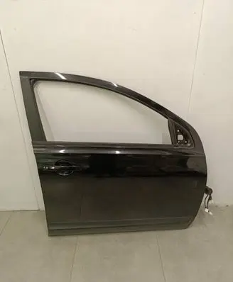 Nissan Qashqai+2 Front door