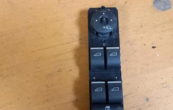 Ford Transit - Tourneo Connect Quarter vent window switch F1ET14A132GC