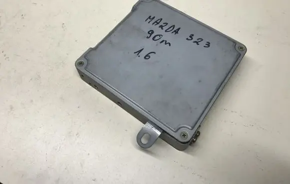 Mazda 323 Engine control unit/module B61K18881C 079700