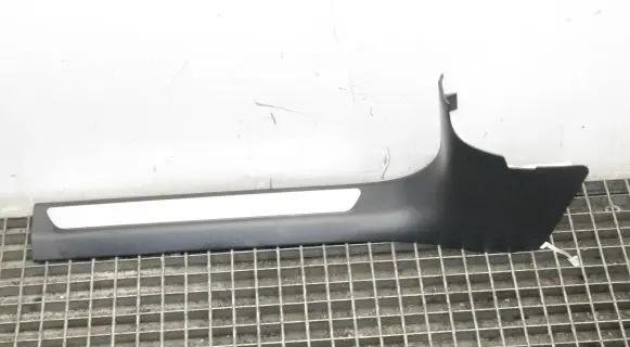 Audi A8 S8 D4 4H Front sill trim cover 4H2867271C