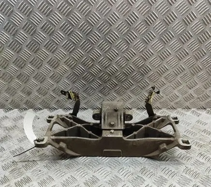 Jaguar XJ X350 Gearbox mounting bracket 5W935060AB