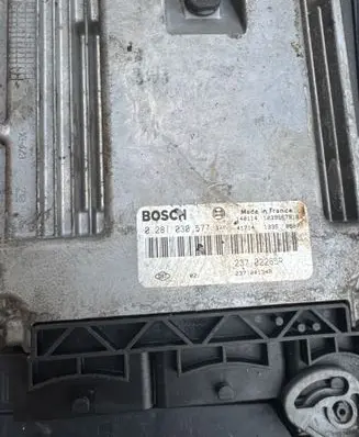 Renault Master III Engine control unit/module 0281030577 237102265R