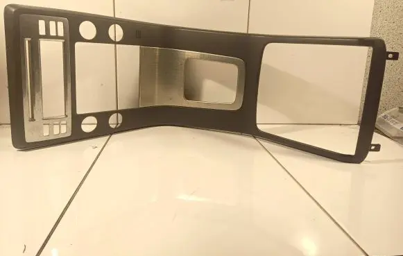 Volvo V70 Gear shifter surround trim plastic 30672191