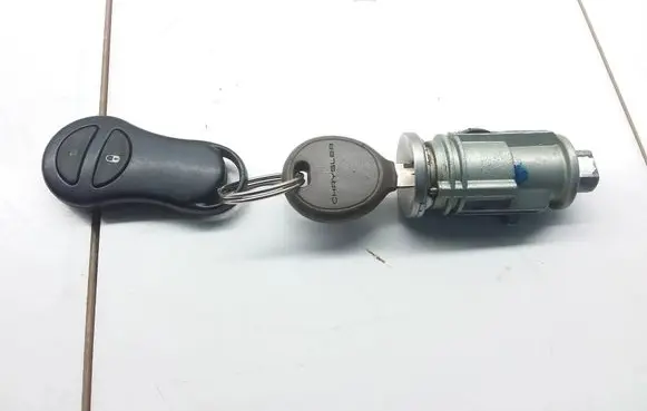 Chrysler PT Cruiser Ignition lock 04759011 04671642