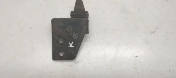 Land Rover Discovery Radiator mount bracket