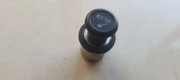 Toyota Yaris Cigarette lighter 