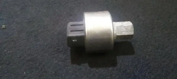 Opel Corsa C Air conditioning (A/C) pressure sensor 