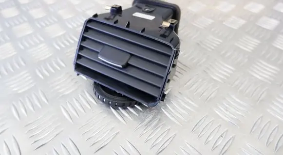 Volkswagen Touareg II Dashboard side air vent grill/cover trim 7P2819704A
