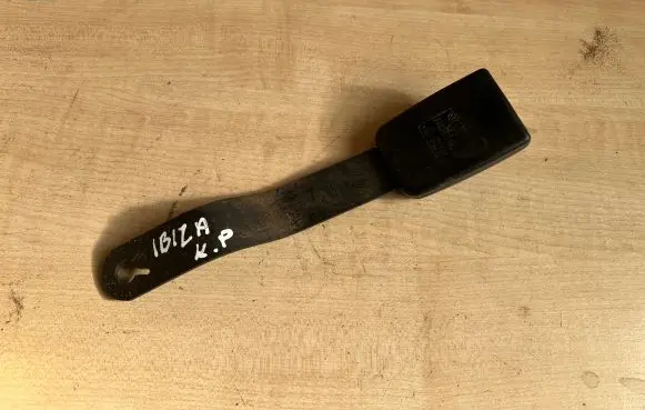 Seat Ibiza II (6k) Front seatbelt buckle 6K0857755C