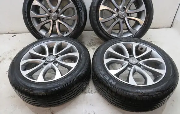Nissan Juke I F15 R15 alloy rim 
