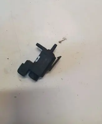 Volvo V70 Turbo solenoid valve 72224010