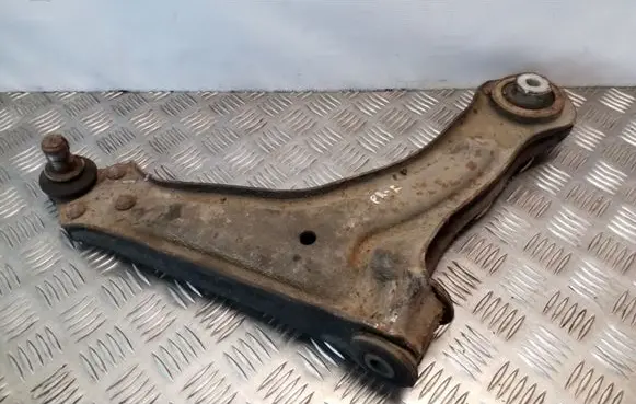 Mercedes-Benz Vito Viano W638 Front lower control arm/wishbone