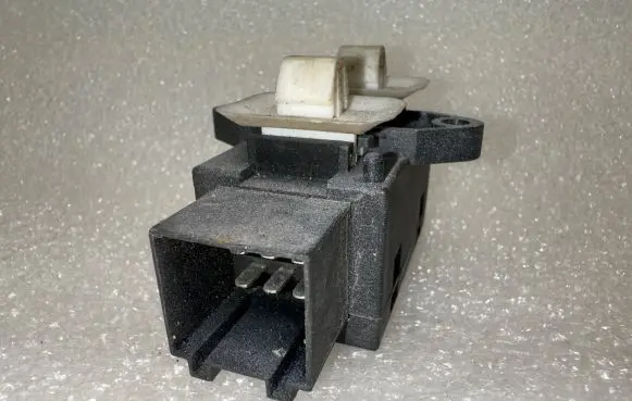 Porsche Cayenne (9PA) Seat heating relay 7L0959772