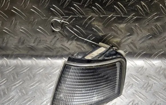 Seat Toledo I (1L) Front indicator light 6R015034