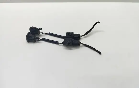BMW 5 E60 E61 Windshield washer spray nozzle 7046060 704606008