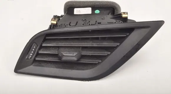 BMW 1 F40 Dashboard side air vent grill/cover trim 6823191
