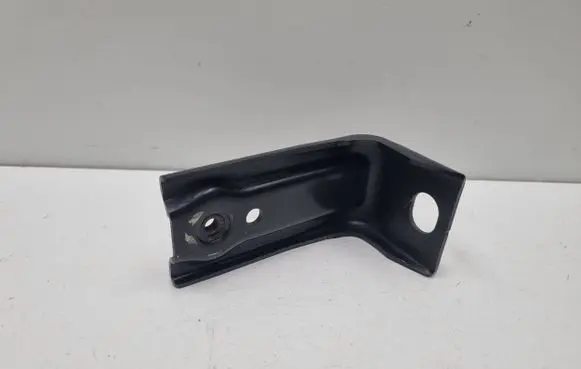 Mercedes-Benz E W212 Radiator support slam panel bracket A2126200028 2126200028
