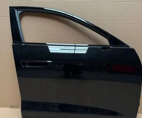 Audi A5 Front door 8B3831052C
